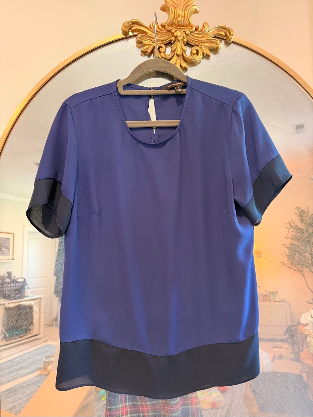 Banana Republic | Navy Blue Short Sleeve Contrast Hem Blouse